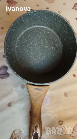 Касерола с незалепващо мраморно покритие