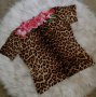 УНИКАЛНО КРАСИВА блуза в леопардов принт и червени цветя с пайети, снимка 4