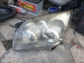 Ляв фар за Toyota Avensis xenon 2003-2009г, снимка 1