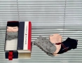 6 чифта чорапи в кутия  alonpuma calvin klein Victoria's secret Tommy Hilfiger Louis Vuitton , снимка 9