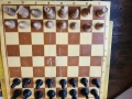шах - голяма дървена/фурнир кутия с табла отвътре, комплект с фигурите + картонен шах, снимка 5