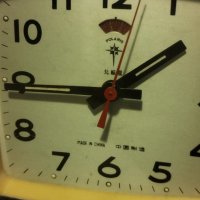 Стар механичен будилник, настолен часовник, снимка 2 - Други - 41499744
