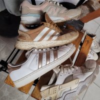 Adidas Boost- 41 1/3, снимка 3 - Маратонки - 44839798