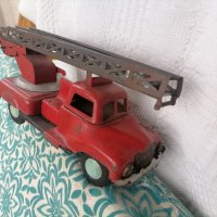 Стара ламаринена играчка пожарна , снимка 2 - Антикварни и старинни предмети - 41103731