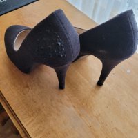 Дамски обувки, снимка 3 - Дамски обувки на ток - 41343457
