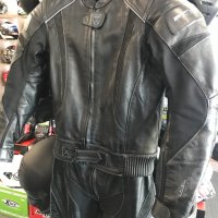 Дамски Кожен мото екип PROBIKER 38-M,2части,всички протектори като нов, снимка 1 - Аксесоари и консумативи - 41801264