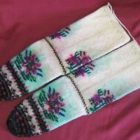 Стари Вълнени Чорапи за Носия, снимка 8 - Антикварни и старинни предмети - 42152529