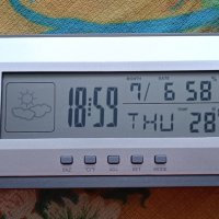 Стайна метеорологична станция с часовник - аларма и календар. Нова., снимка 1 - Други стоки за дома - 41471372