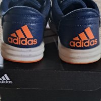 Маратонки Adidas 31, снимка 3 - Детски маратонки - 40052460