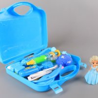 Детски медицински комплект - докторско куфарче и кукла, снимка 4 - Играчки за стая - 42038071