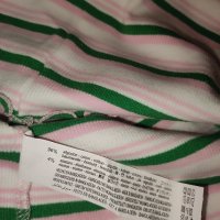 Дамска тениска Bershka с къс ръкав и V - образно деколте размер S цена 10 лв., снимка 4 - Тениски - 44149530