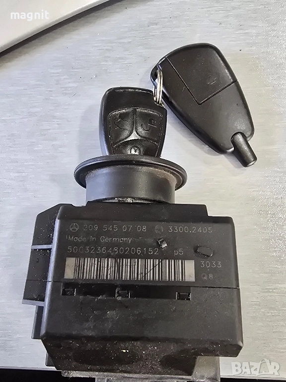 2095450708 Гълтач и ключ MERCEDES CLK W209, снимка 1