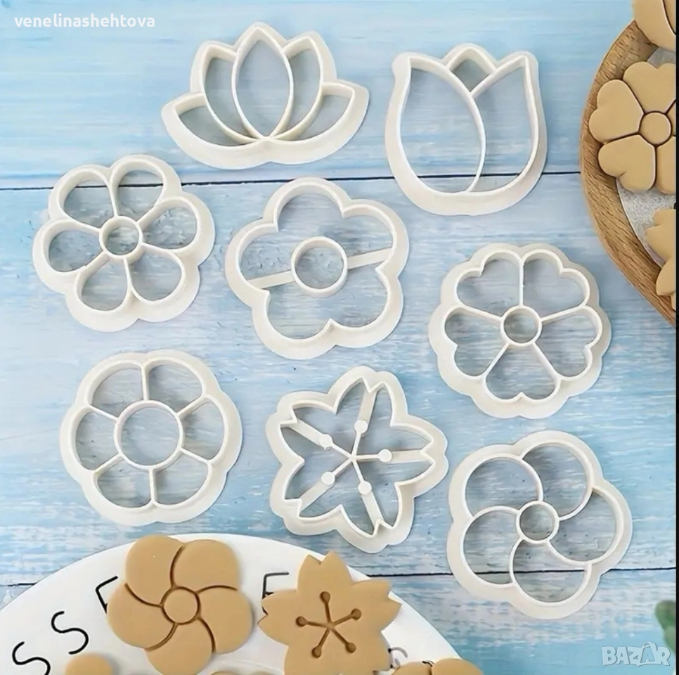 8 броя малки резци резец цветя за тесто бисквитки фондан декорация , снимка 1