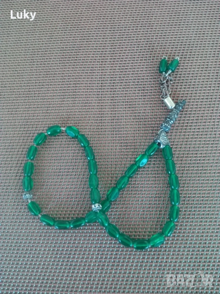 Стилна и красива с изработката си ,колекционерска броеница., снимка 1