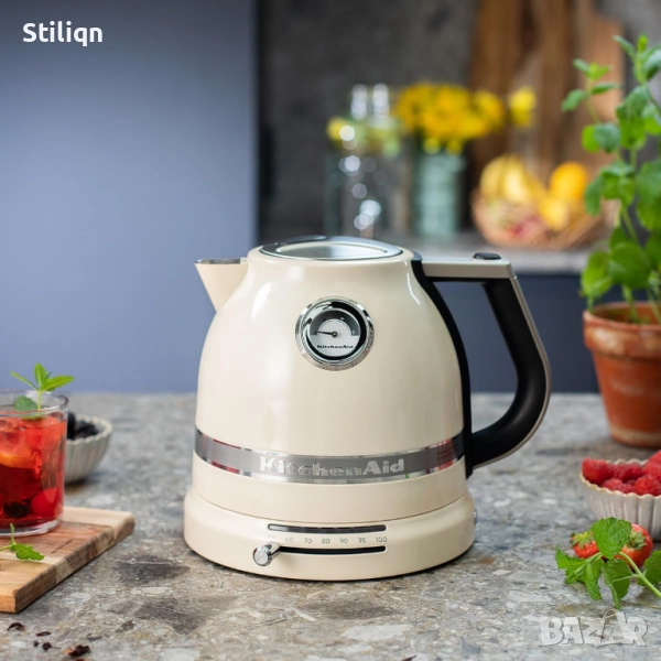 Електрическа кана KitchenAid Artisan, 2400W, 1.5 л, Крем, снимка 1