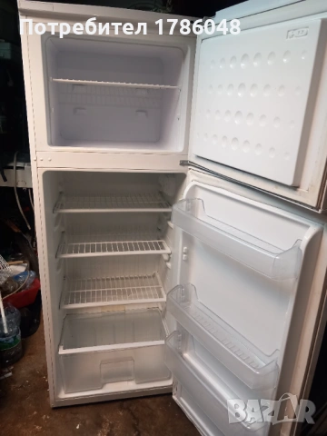 Хладилник с фризер в 1.65 ш0.6 д 0.55, снимка 3 - Хладилници - 53603264