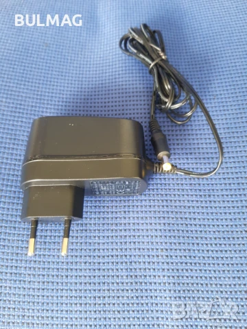 Нестандартен Адаптер 15V - 1A