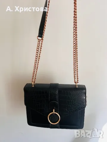 Черна дамска чантичка