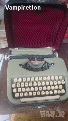 Стара пишеща машина , снимка 1 - Колекции - 41902835