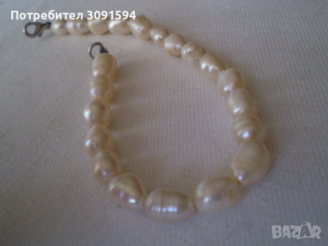 гривна от естествени бели речни перли изработва се ръчно, снимка 1 - Антикварни и старинни предмети - 36518249