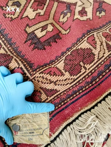 Ръчно тъкан вълнен килим.Произход Иран.Антика за ценители., снимка 3 - Килими - 49154110