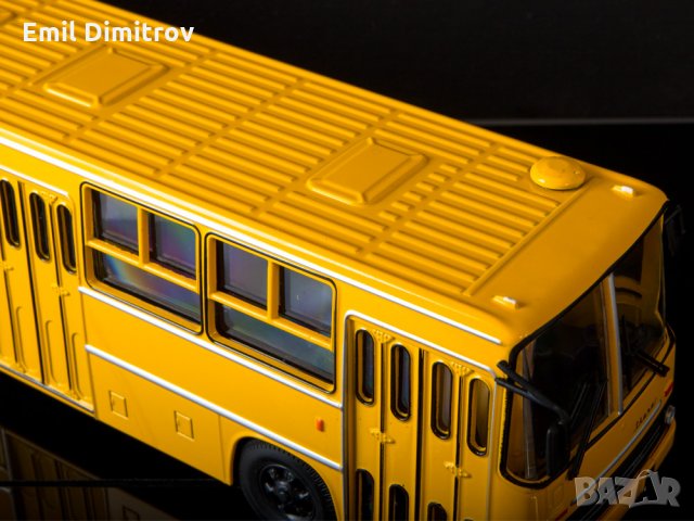 Умален модел на автобус Ikarus-260, в мащаб 1:43, снимка 7 - Колекции - 34843387