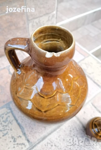 Продава се автентичен ръчно изработен керамичен съд с капак, снимка 4 - Антикварни и старинни предмети - 51108759