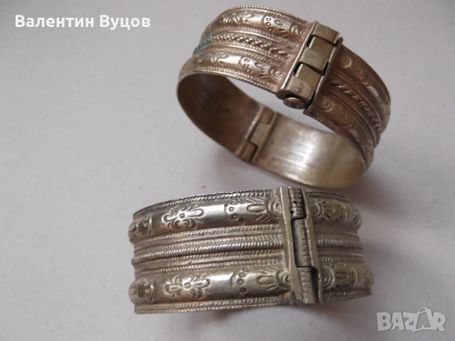 Продавам старинни гривни, снимка 2 - Антикварни и старинни предмети - 53260702