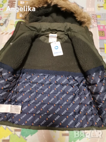 Детско яке тип парка 5г.на испанската марка MAYORAL, снимка 4 - Детски якета и елеци - 51781222