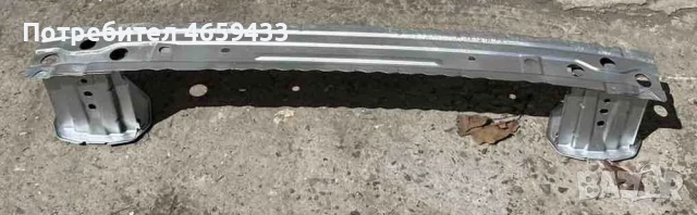 Метална греда под задна броня на Subaru XV 2012