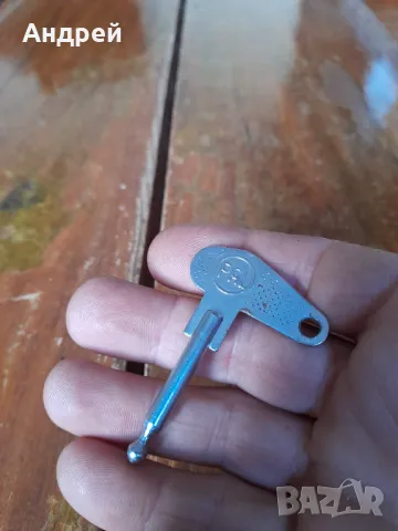  Стар ключ PAL, снимка 2 - Други ценни предмети - 48768030