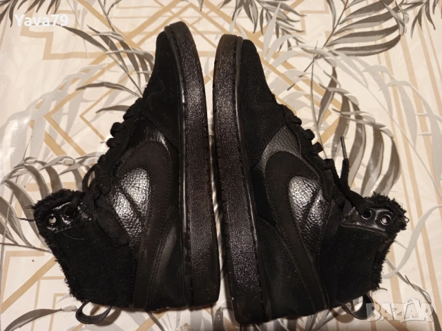 Три чифта детски маратонки NIKE, 35-36 номер , снимка 5 - Детски маратонки - 51394370