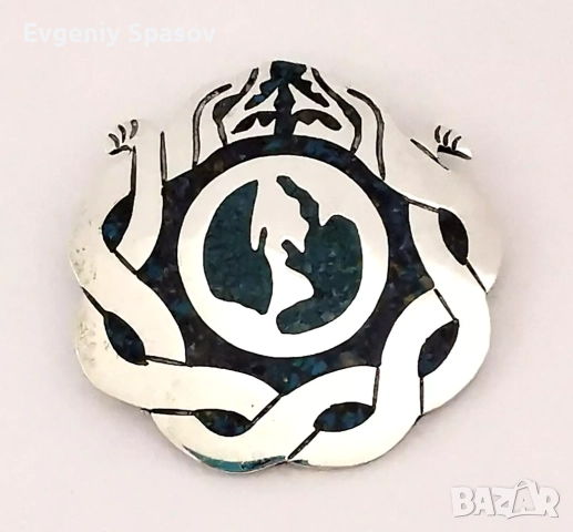 Винтидж Сребърна Брошка Медальон с Инкрустация Тюркоаз от Taxco Мексико Две Преплетени Гърмящи Змии, снимка 2 - Колиета, медальони, синджири - 52447301