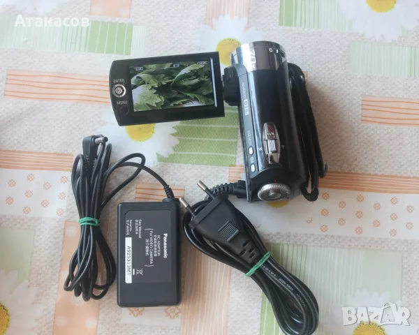 Малка видеокамера Panasonic SDR-S26, снимка 4 - Камери - 55795940