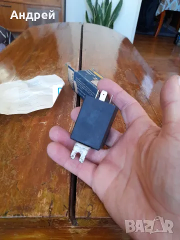 Старо реле за мигачи DDR Ruhla, снимка 8 - Други ценни предмети - 48897026