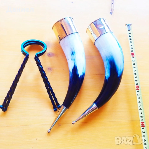 Антични чаши от рог с бронзов обков и стойка от ковано желязо, Рог за пиене, античен рог за пиене, снимка 2 - Подаръци за мъже - 48169089