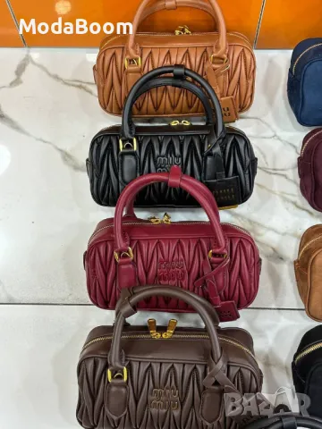 Miu Miu дамски чанти Различни цветове , снимка 3 - Чанти - 48428511