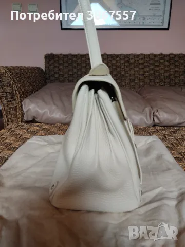 Продавам нова оригинална чанта "TRUSSARDI", снимка 2 - Чанти - 50402079