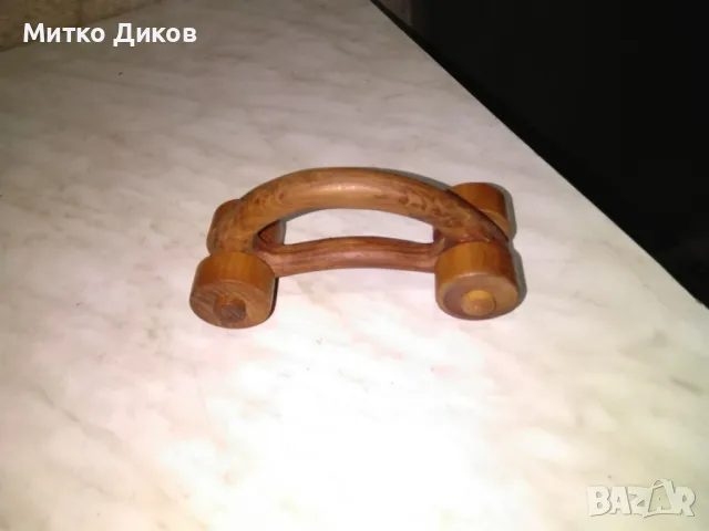 Дървен масажен валяк с дръжка 