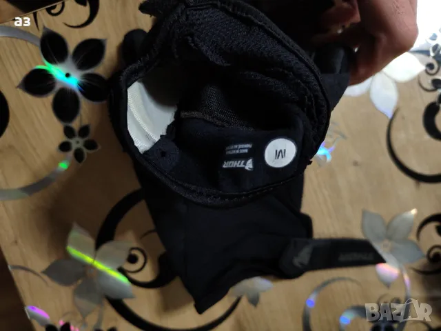 Оригинални Thor Spectrum мотокрос ръкавици с гардове, снимка 3 - Аксесоари и консумативи - 48997126