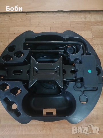 Органайзер с инструменти дачия рено нов, снимка 10 - Аксесоари и консумативи - 52828096