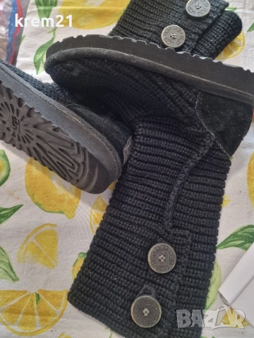 UGG ботушки черни номер 31