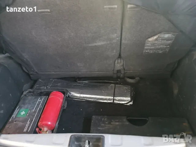 Toyota Yaris бензин, снимка 12 - Автомобили и джипове - 55879188