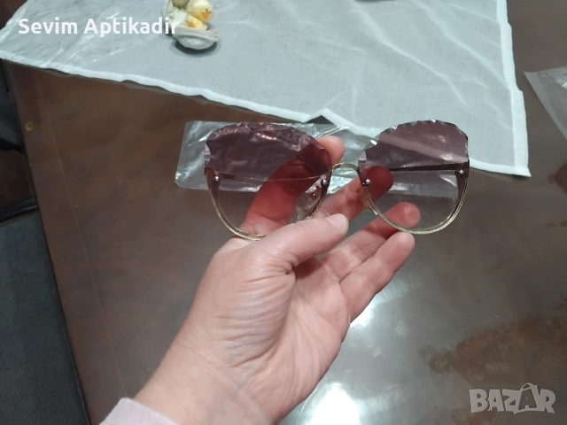 Дамски слънчеви очила , снимка 4 - Слънчеви и диоптрични очила - 52552547