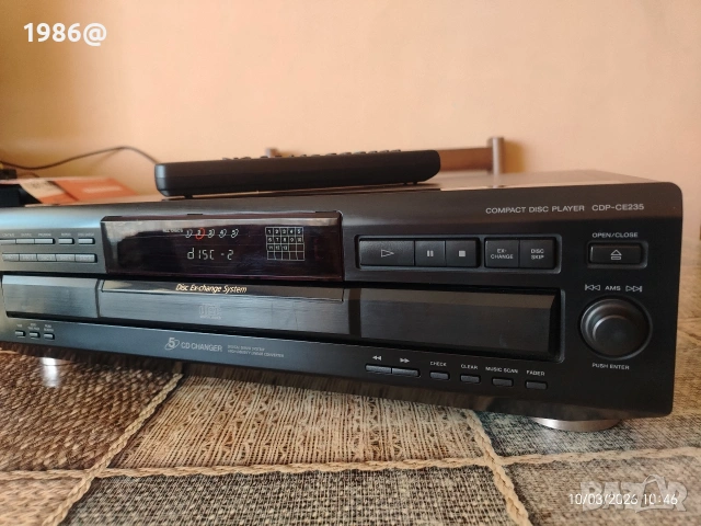 Sony CDP-CE235 , снимка 4 - Декове - 52087871