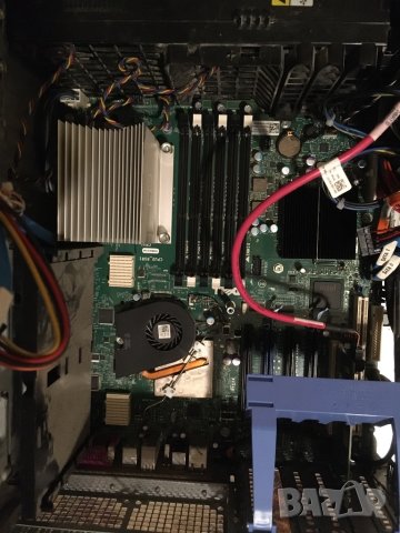 На части Dell T5500, снимка 1