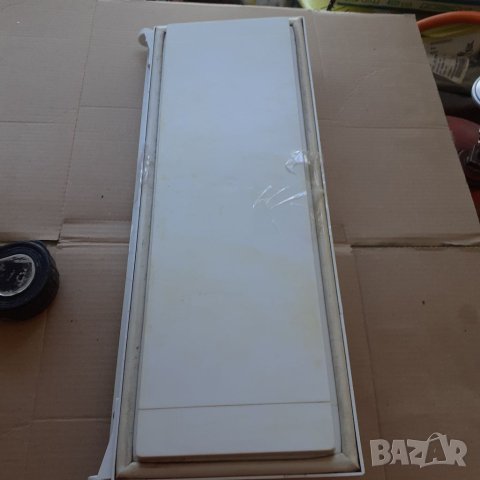 Голяма вратичка за камера Електролукс, снимка 3 - Каравани и кемпери - 40815624