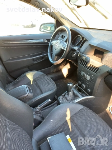 Opel Astra H 1.9- на части, снимка 4 - Автомобили и джипове - 52589585