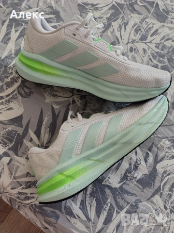 Маратонки Adidas , снимка 3 - Маратонки - 53853599