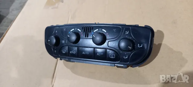 Панел климатроник Mercedes C-Class W203
